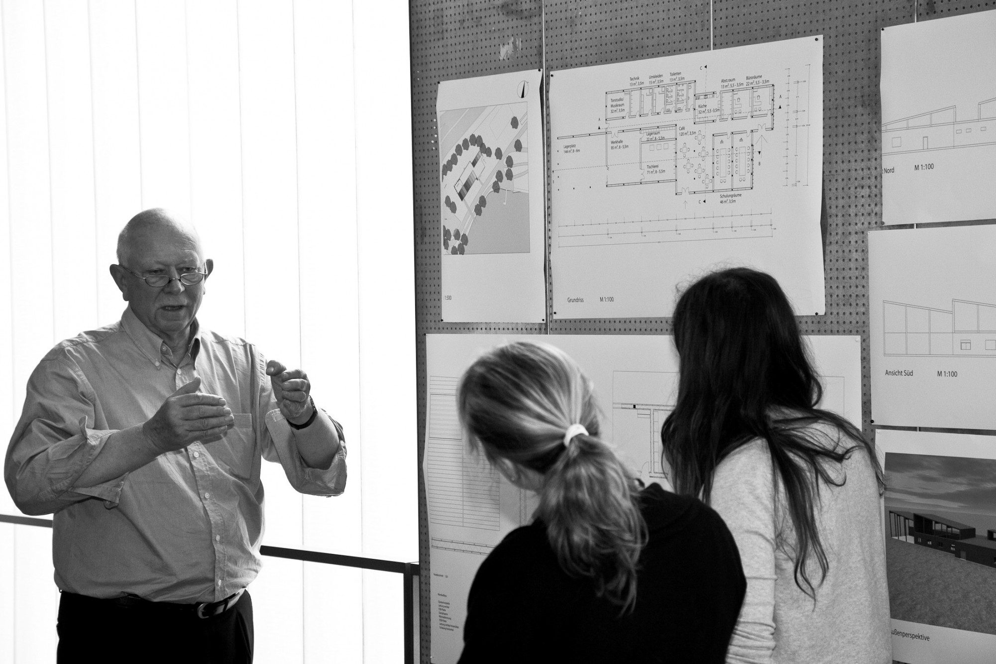 Burkhardt erklärt Tragwerkskonstruktionen